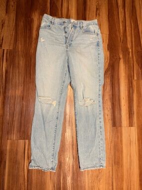 PacSun Light Blue Distressed High-Rise Jeans